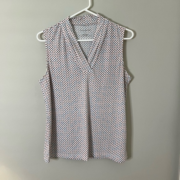 Talbots sleeveless blouse size Medium - Picture 6 of 9